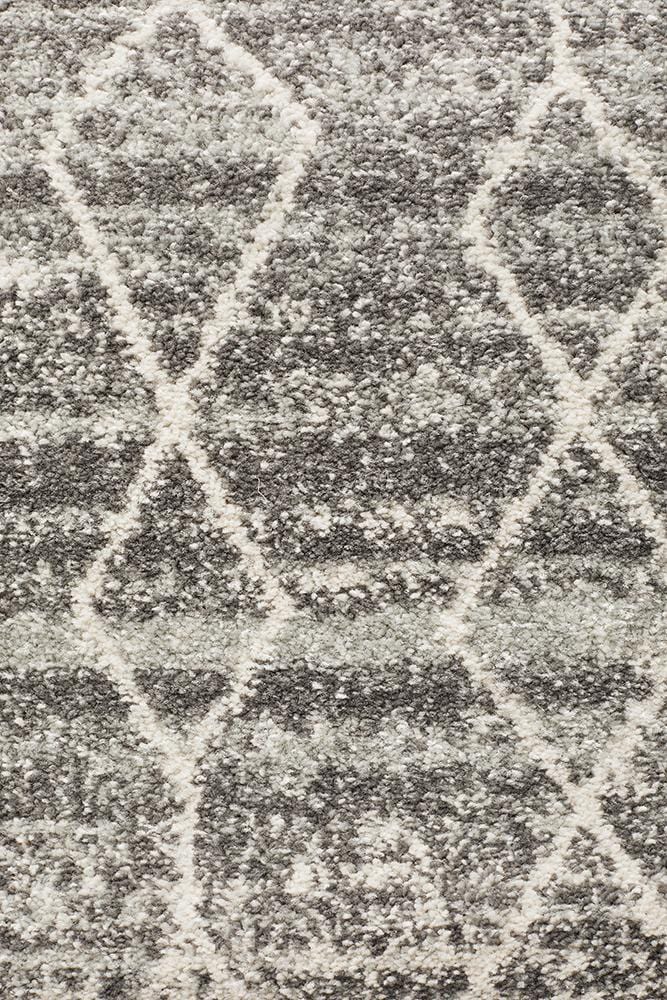 Evoke Cluster Runner Rug In Silver