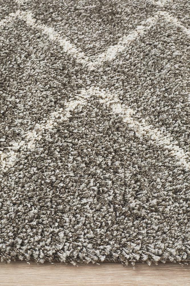 Saffron Grey 11 Rug - Subtle Elegance, Cozy Ambiance