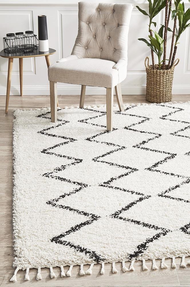 Saffron Rug in White