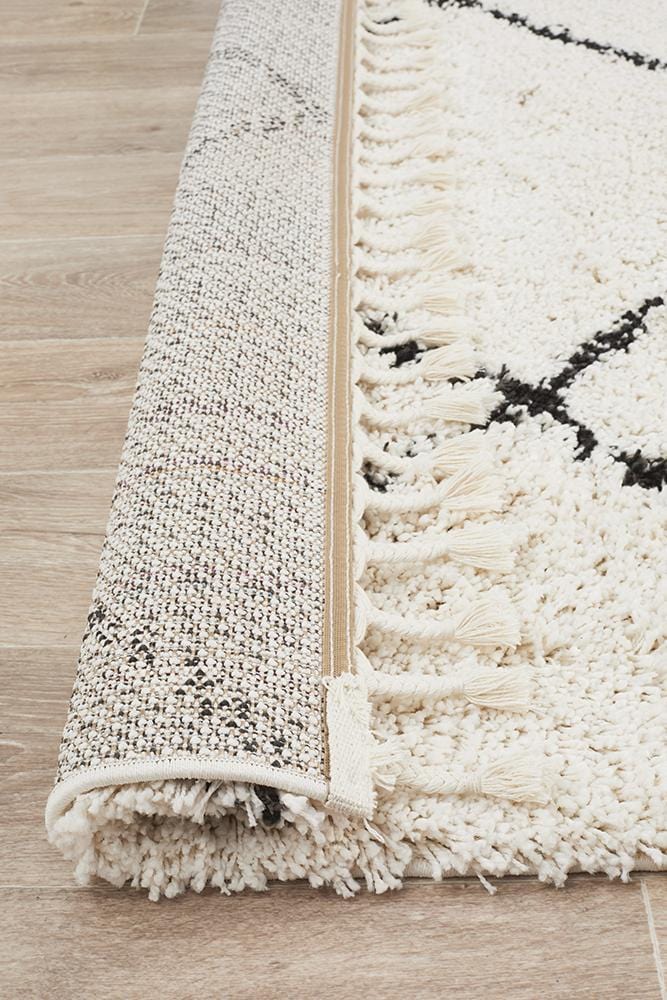 Saffron Rug in White