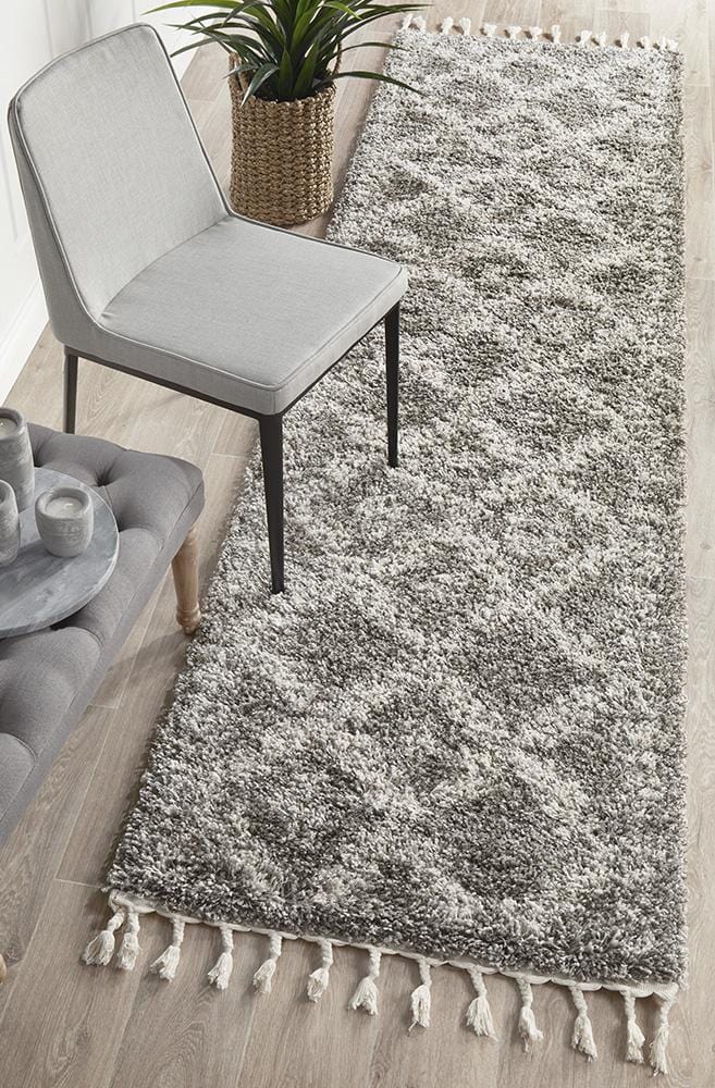 Saffron Grey 33 Runner Rug - Perfect Fit for Narrow Spaces