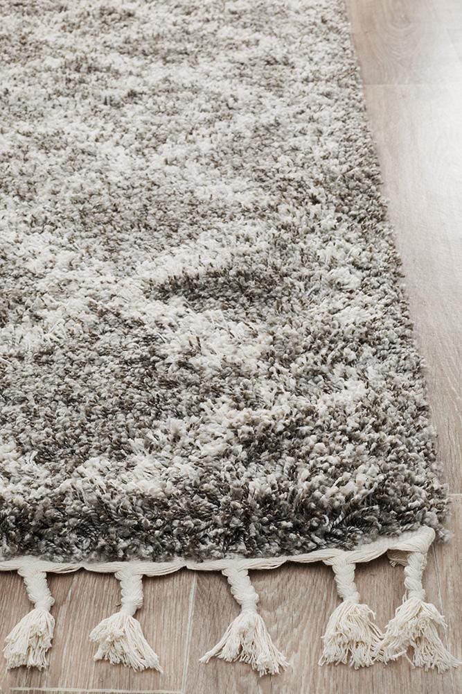 Saffron Grey 33 Runner Rug - Perfect Fit for Narrow Spaces