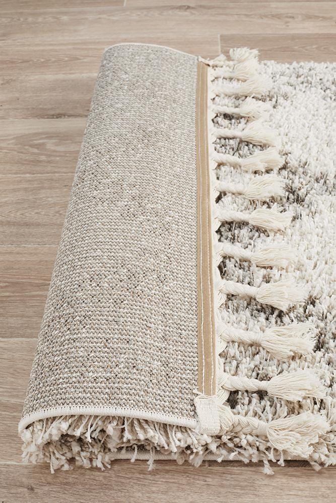 Saffron Natural 33 Runner Rug - Earthy & Elegant Hallway Piece
