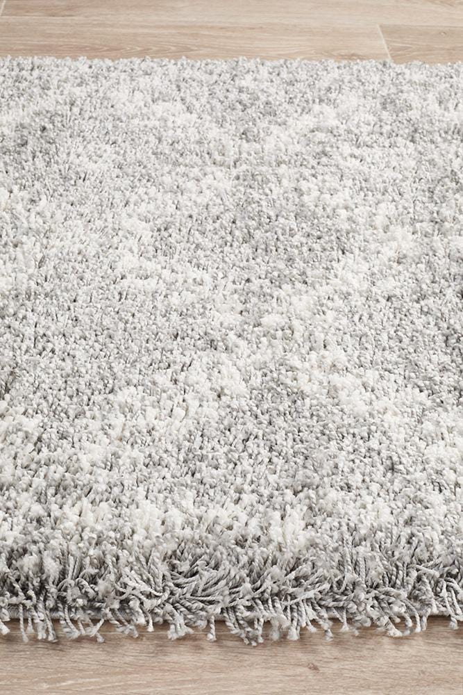 Saffron Runner Rug in Silver