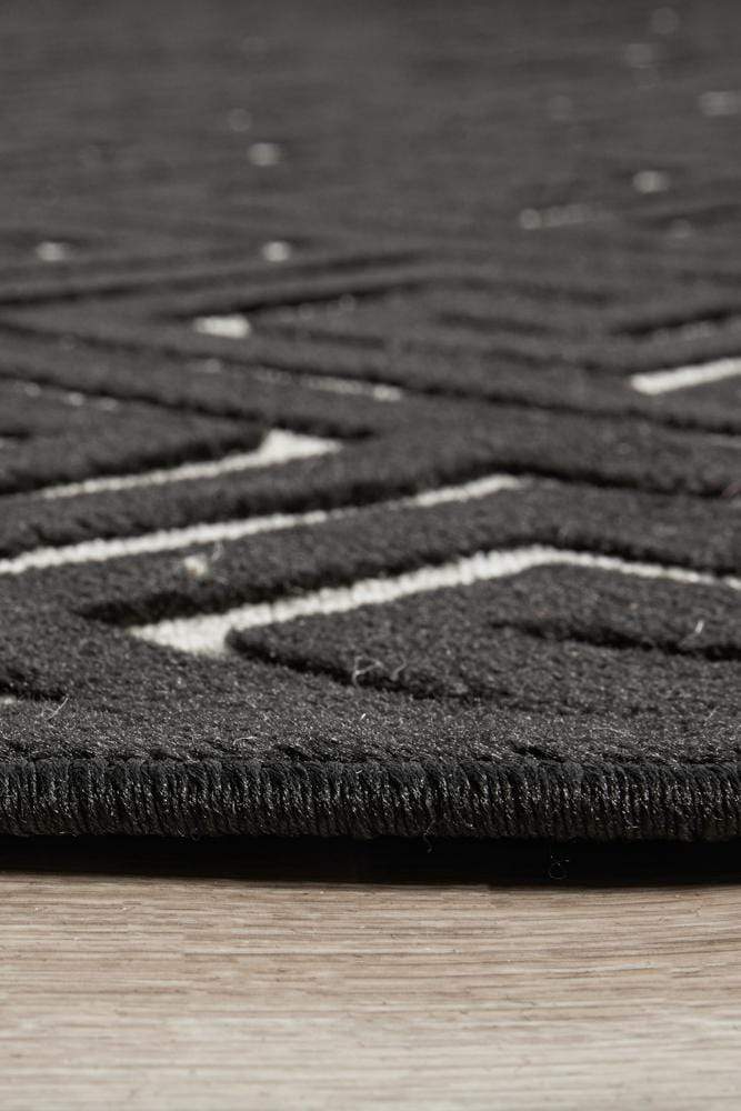 Manhattan Deco Black And Gold Rug