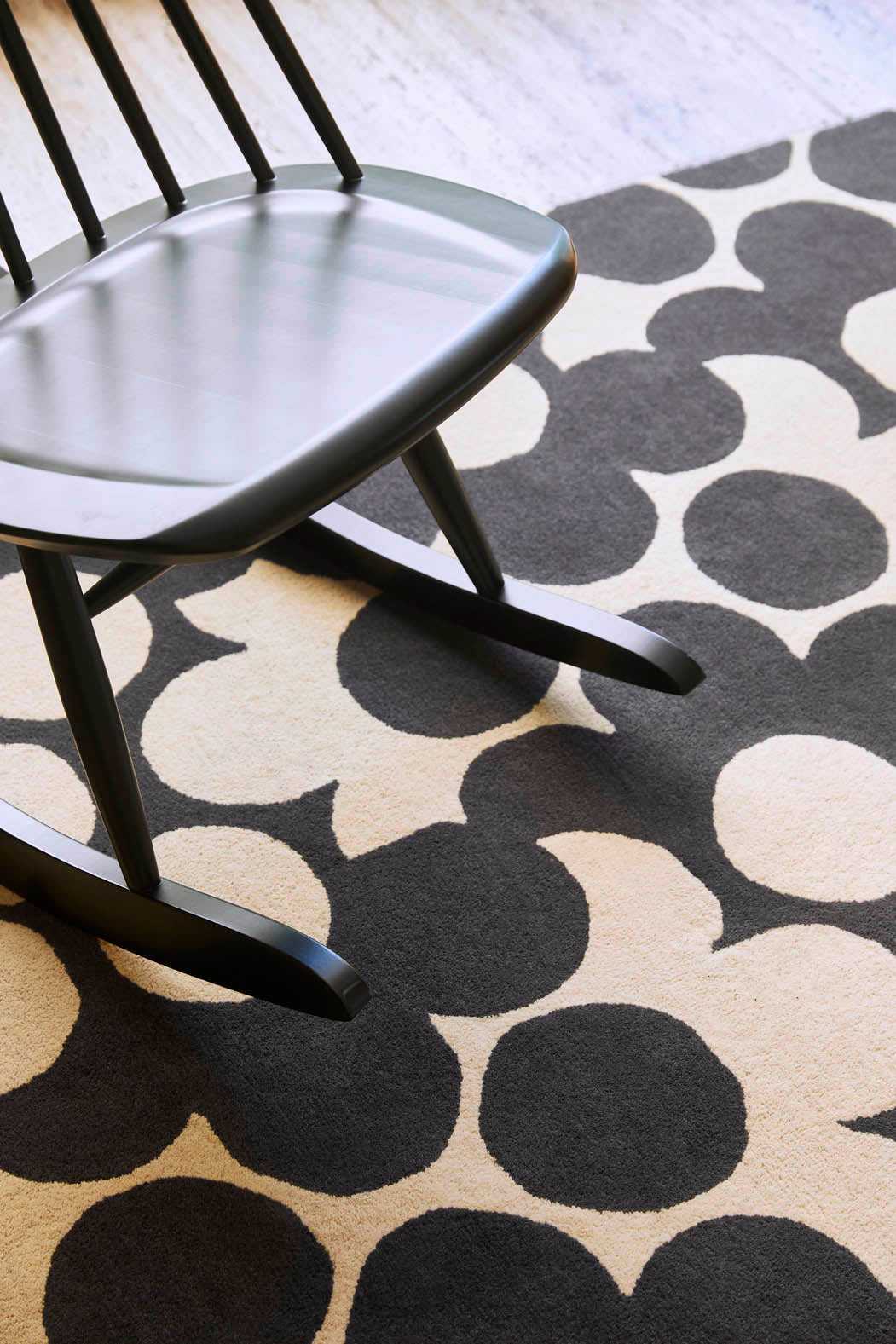 Orla Kiely Puzzle Flower Slate Rug