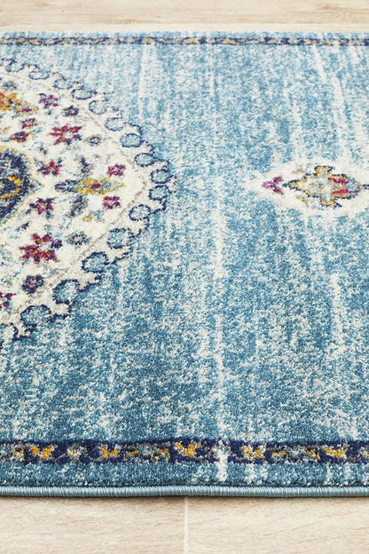 Babylon in Light Blue : Runner Rug