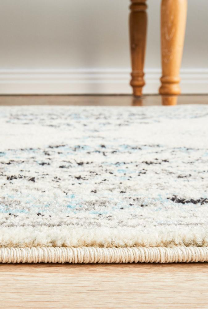 Century Runner Rug In White