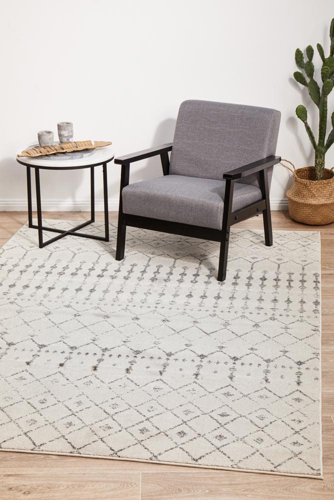 Chrome Elsa Rug In Silver