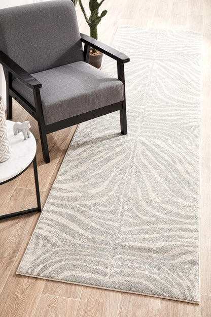 Chrome Savannah In Silver : Runner Rug