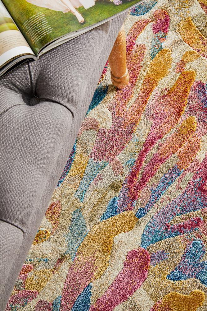 Dream Memories Runner Rug In Tropical