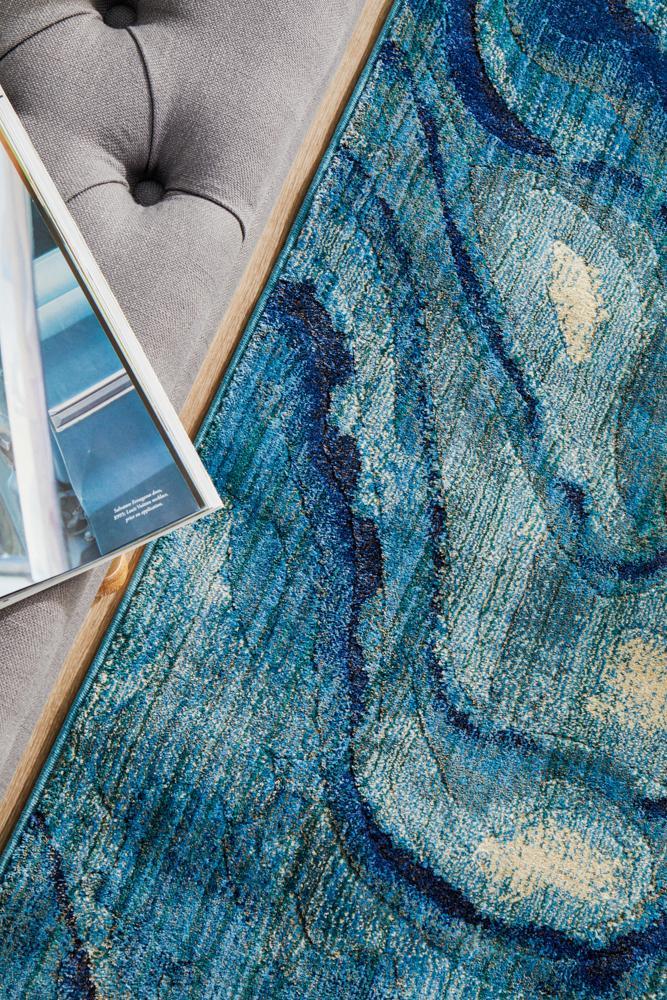 Dream Waves in Indigo : Runner Rug