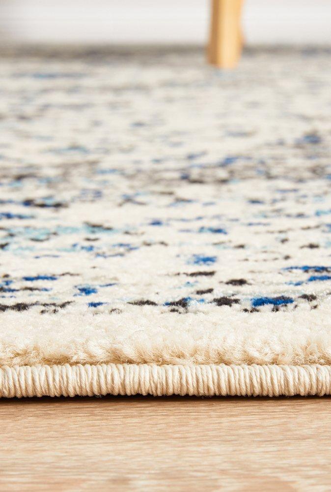 Evoke Parade Rug In White