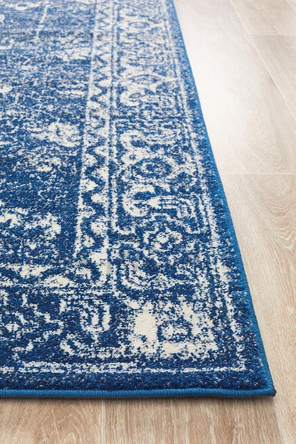 Evoke Rug In Cloudy Navy