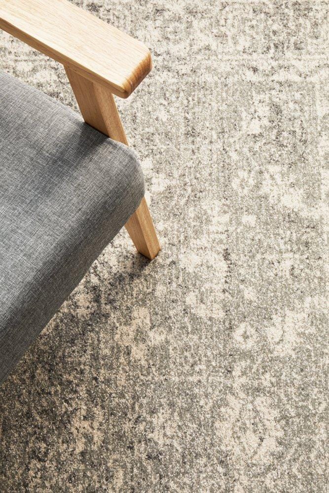 Evoke In Silver Rug