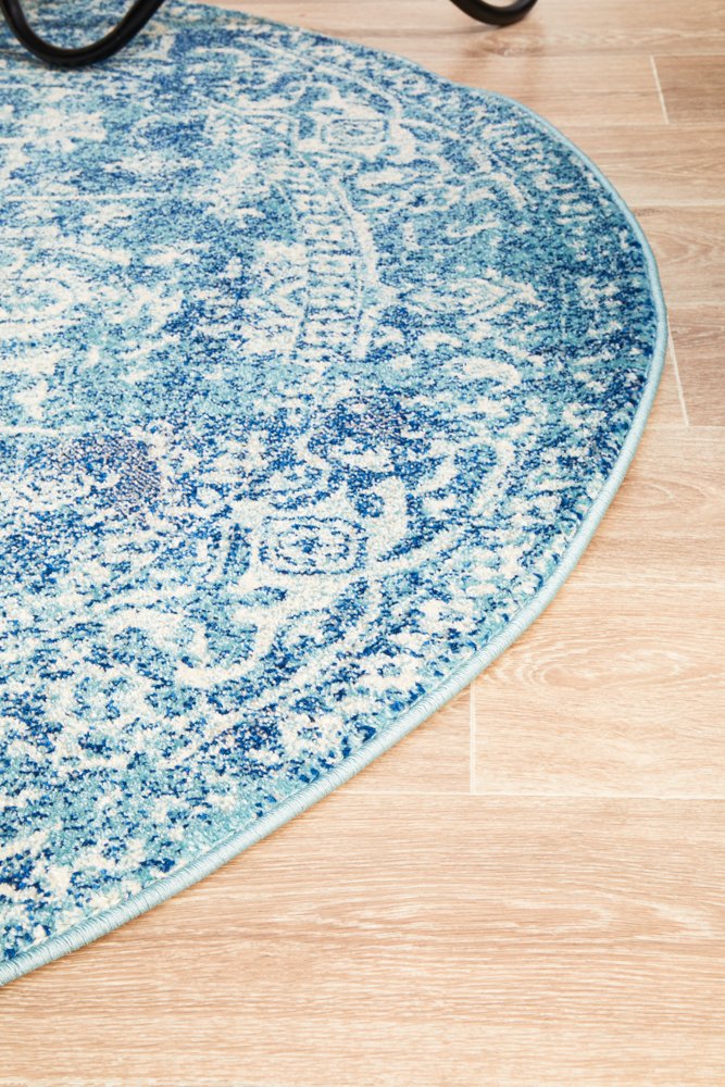 Evoke Round Rug In Misty Blue