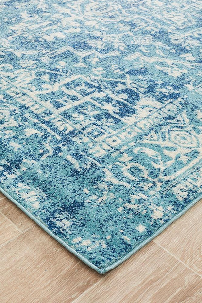 Evoke Rug In Misty Blue