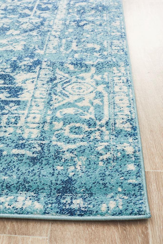 Evoke Rug In Misty Blue