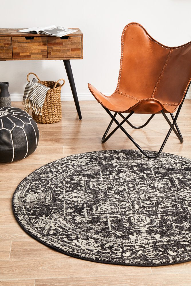 Evoke Medallion Round Rug In Charcoal