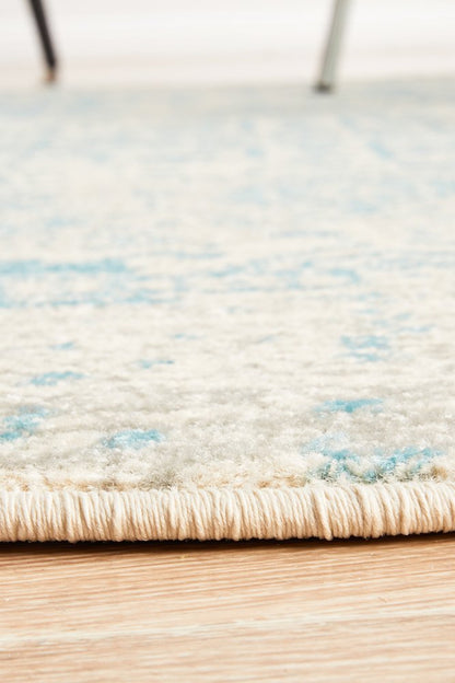 Evoke In White & Blue : Round Rug