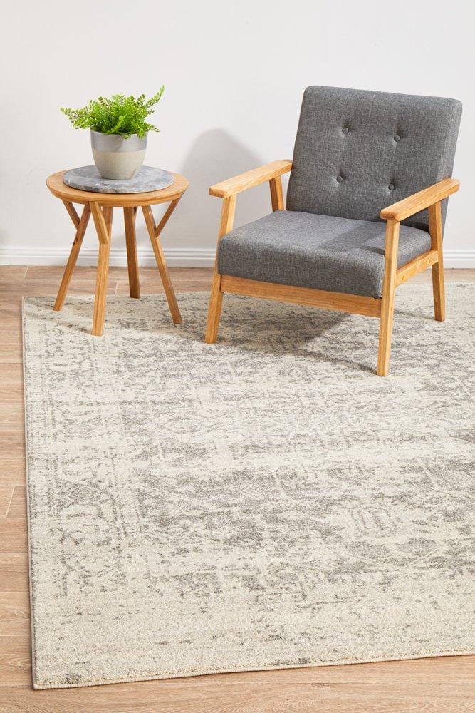 Evoke In White & Silver Rug