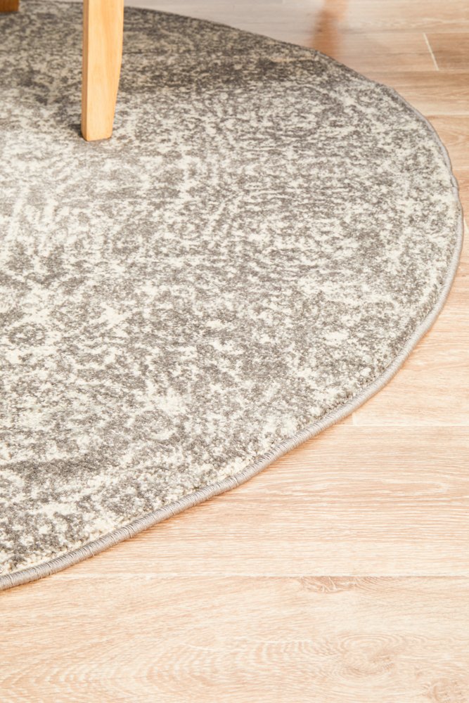 Evoke Nomad Round Rug In Grey