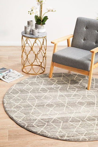 Evoke Cluster Round Rug In Silver