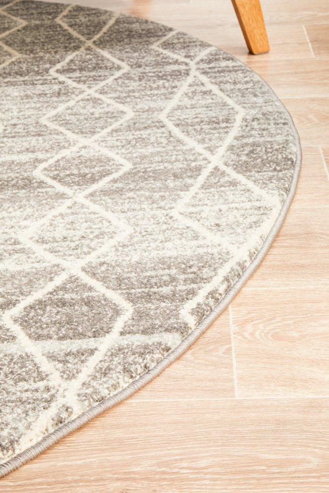 Evoke Cluster Round Rug In Silver