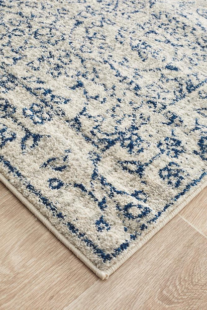 Evoke Cloud  Runner Rug In White