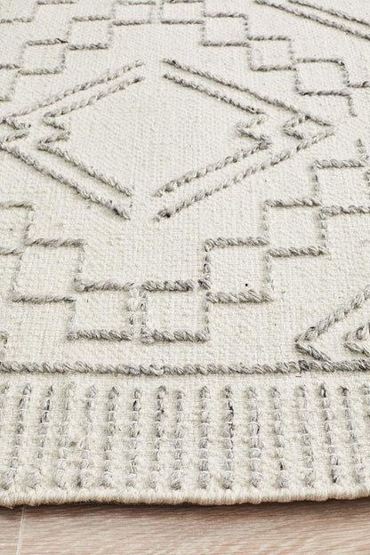 Hudson 802 Ivory Rug