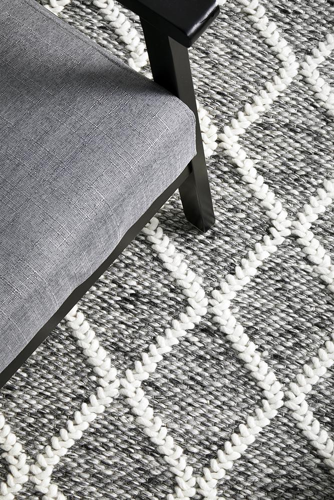 Huxley Rug In Grey