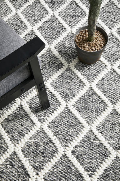 Huxley Rug In Grey