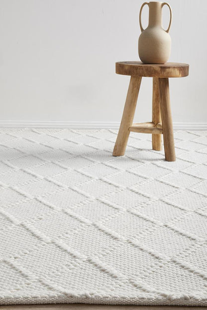 Huxley Rug In Ivory