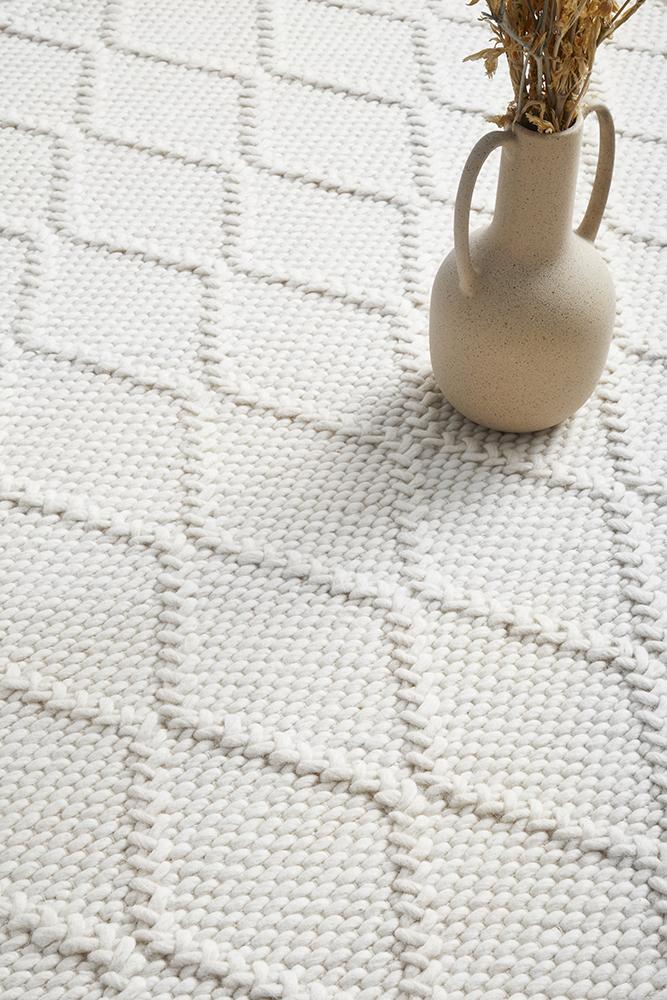 Huxley Rug In Ivory