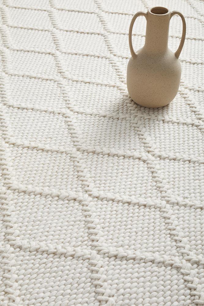 Huxley Rug In Ivory