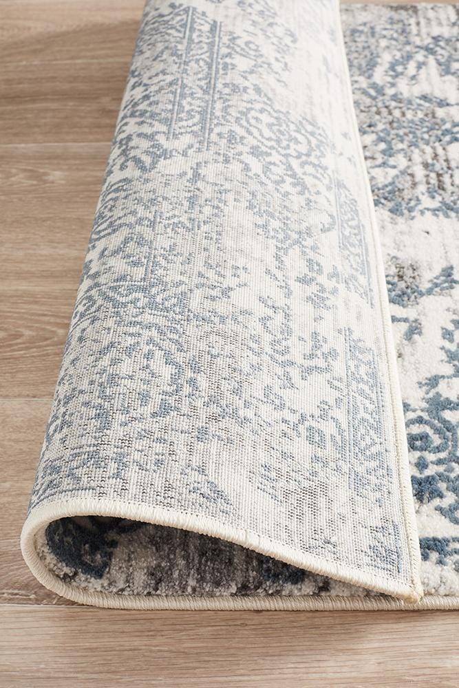 Kendra White And Blue Runner Rug