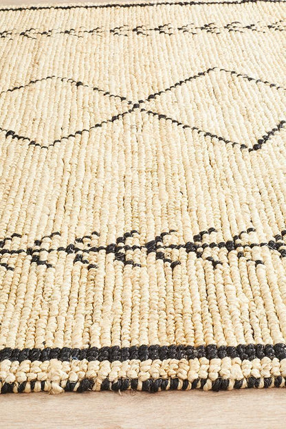 Kenya Tumu Hand Woven Tribal Jute Rug