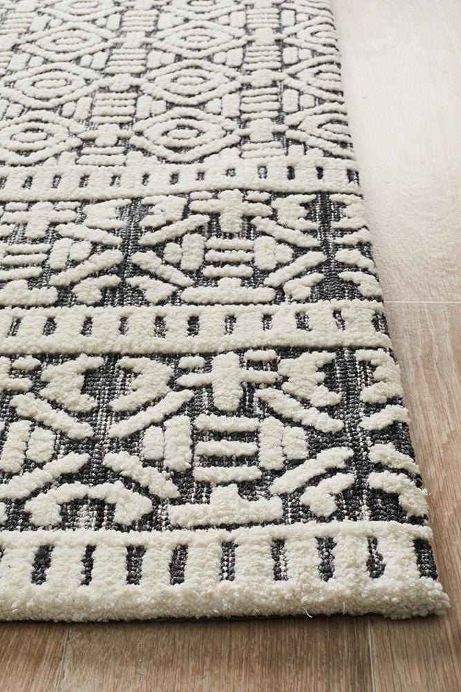 Levi Dark with Ivory - Far Fetch Rugs