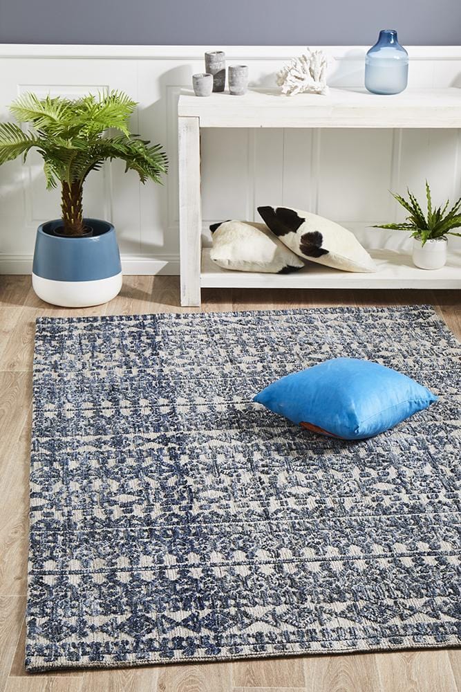 Levi in Charcoal & Dark Navy - Far Fetch Rugs