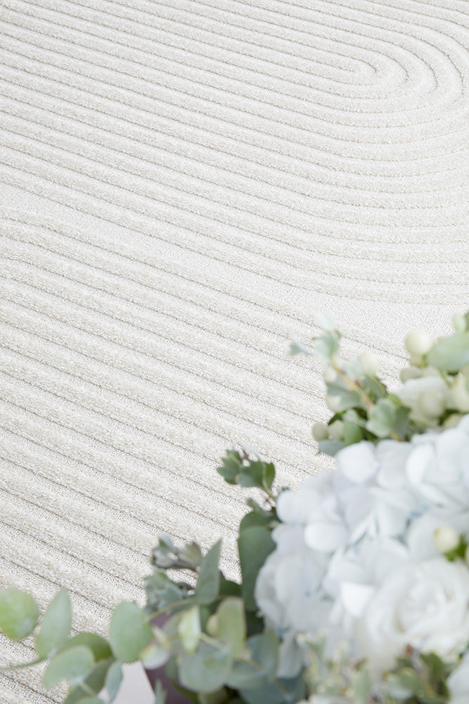 Lotus Abbey in White Runner Rug