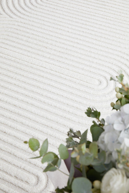 Lotus Carl in White Runner Rug