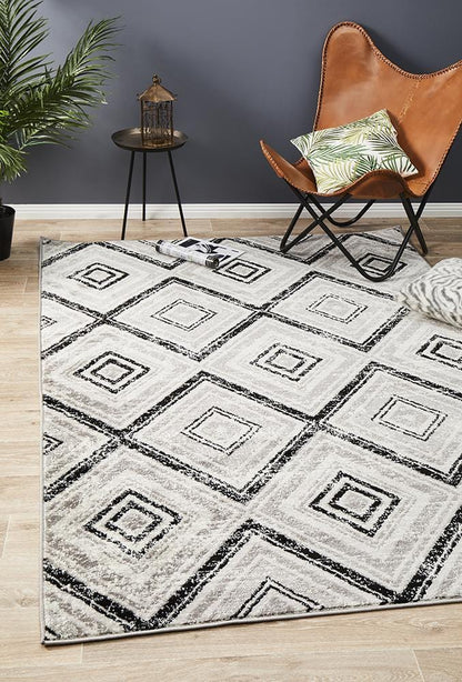 Metro Diamond in Black Rug