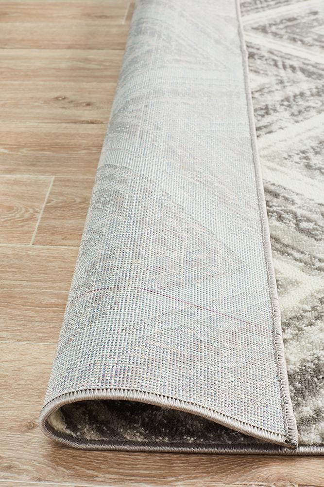 Metro Diamond Silver Rug