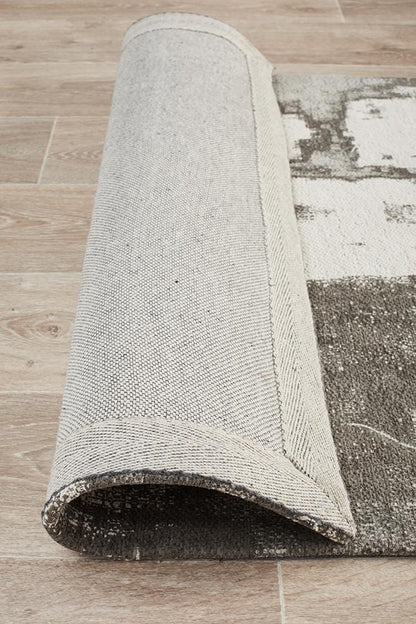 Silver And Earth Magnolia Runner Rug