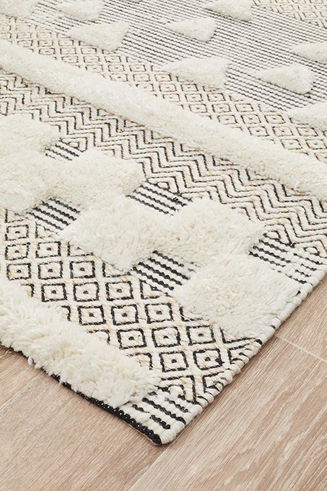 Miller Textured Ivory Rug