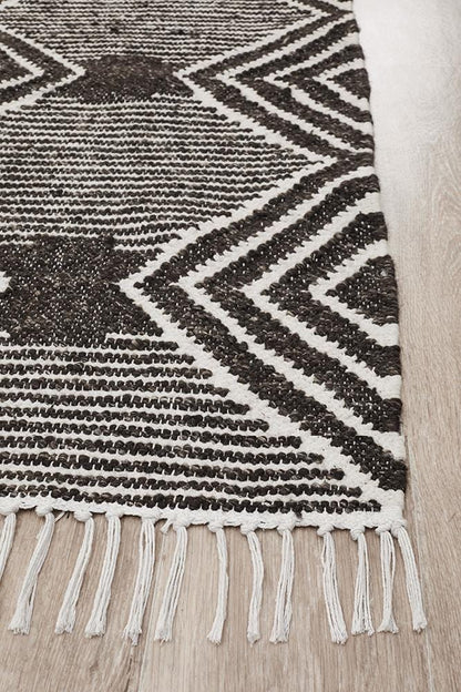 Miller Diamond Charcoal Rug