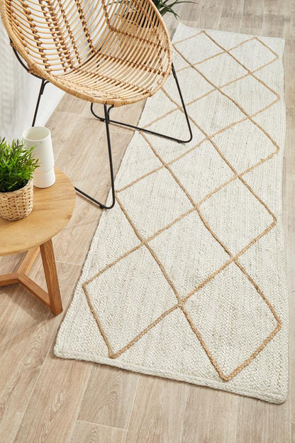 Noosa Cross White Runner Rug