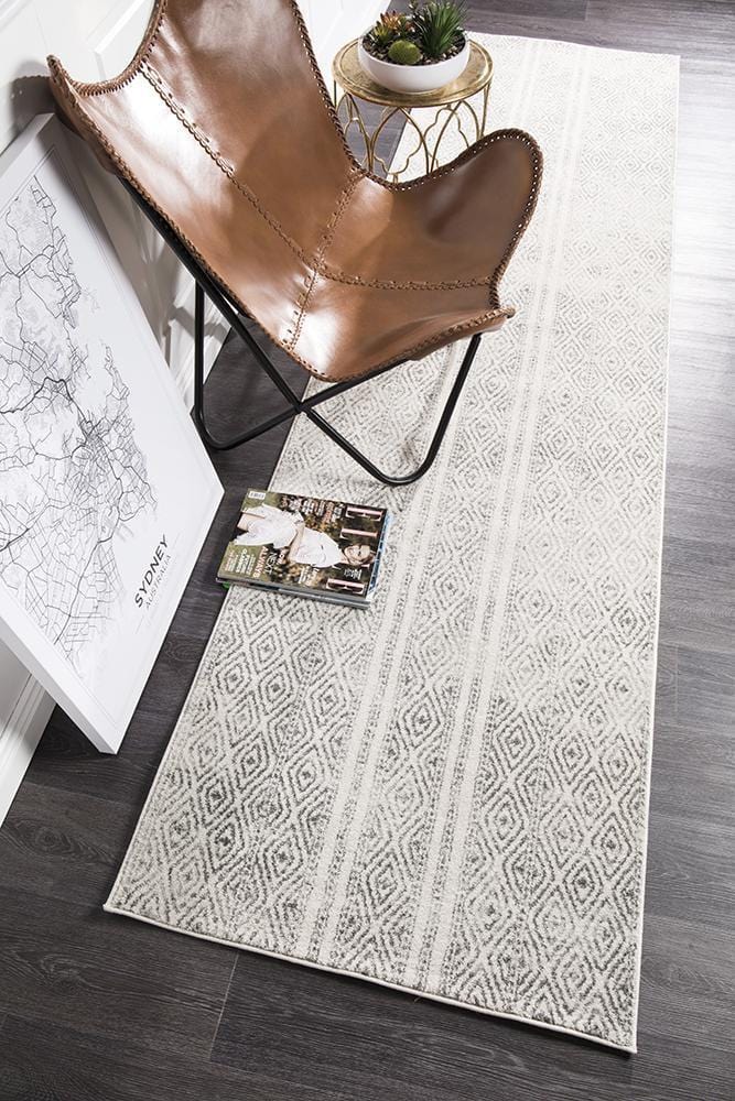 Oasis Salma White And Grey Tribal Runner Rug