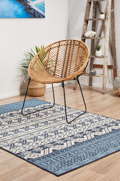 Seaside Ripples Blue And White Rug