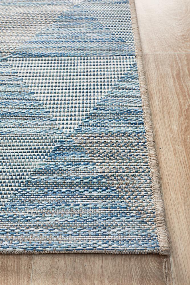 Terrace in Blue : 5503 Rug